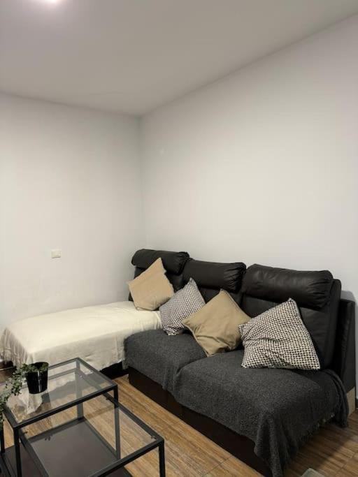 Oasis / Parking Gratis Apartment